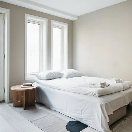 Urban - Scandinavian Comfort With French Balcony Bergen