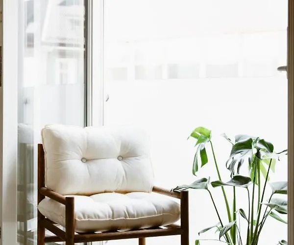 Urban - Scandinavian Comfort With French Balcony Bergen